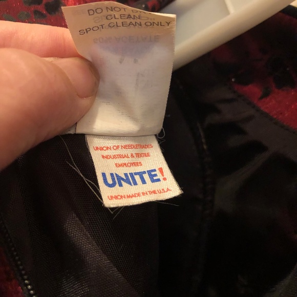 Stunning Vintage 1970's Red/Black Taurus II Dress - Picture 6 of 7